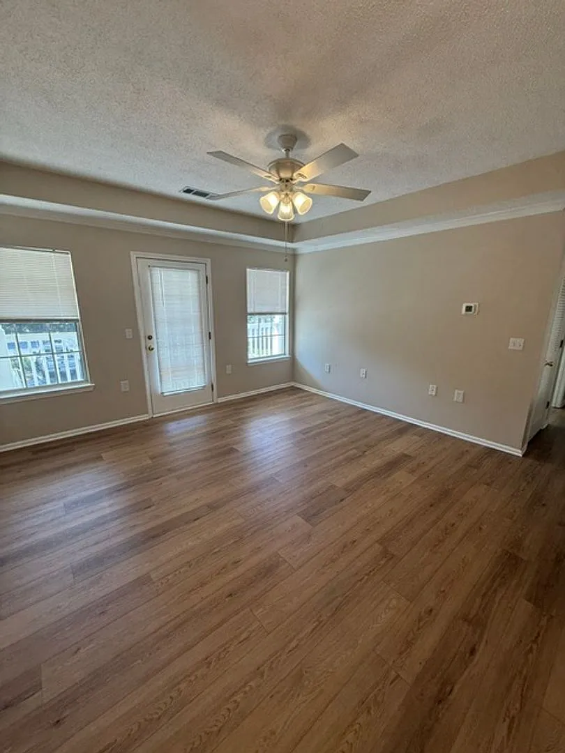 The Reserve at WoodBridge - Villa B216 — Photo 3