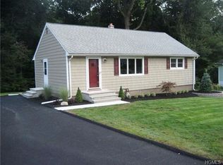16 Sycamore St, Garnerville, NY 10923