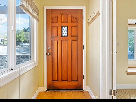2nd image of 1292 Sydney St
