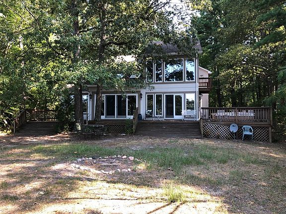 5th image of 581 Wilton Woods Dr