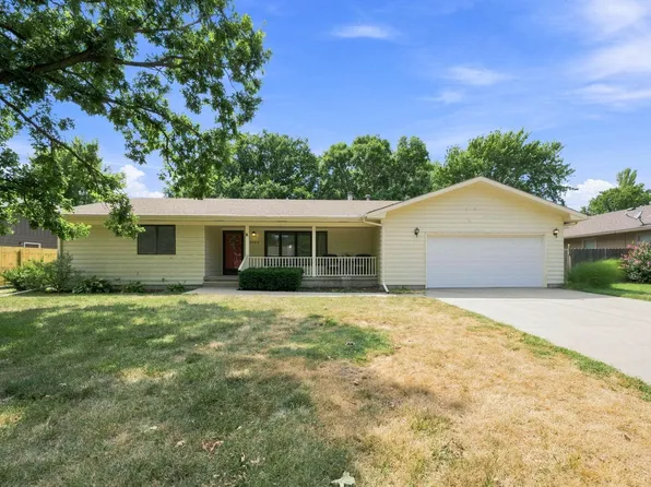 2905 Bluestem Ct, Newton, KS 67117