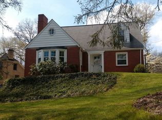 9 Altadena Dr, Pittsburgh, PA 15228