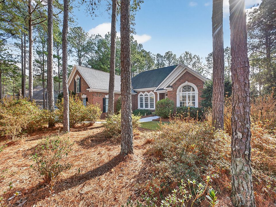 1st image of 142 Windermere Way