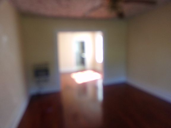 3rd image of 817 W New York Ave
