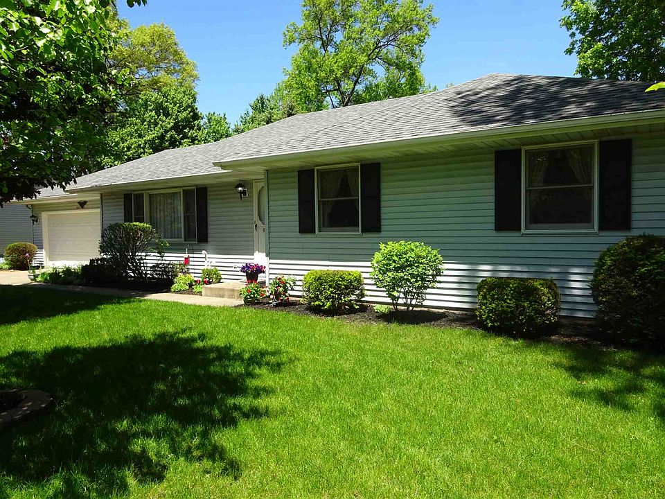1st image of 3830 Fern Hill Dr