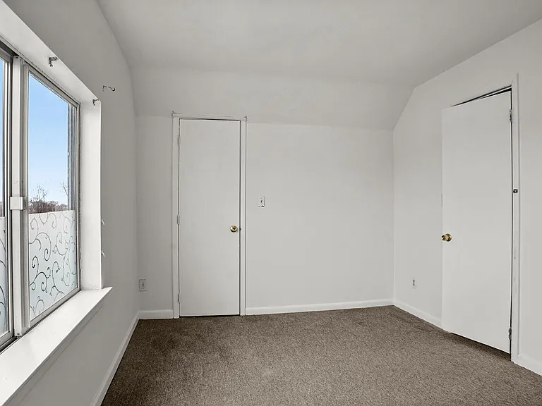 18 Beal St #3 — Photo 11