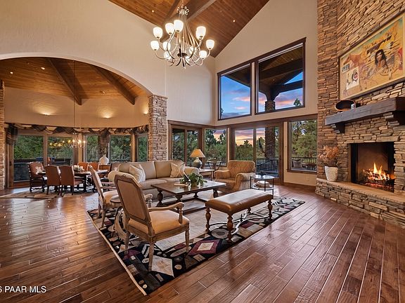 2nd image of 2140 Golf Club Ln