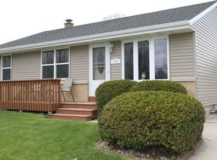 1708 Marquette Ave, South Milwaukee, WI 53172