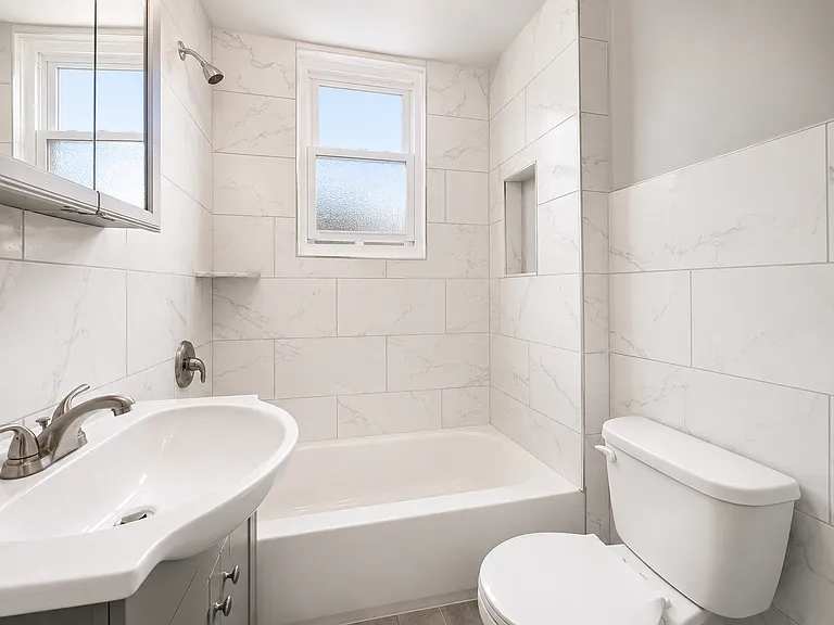 422 John St #1 — Photo 9
