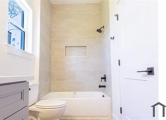 15531 McComb Cir — Photo 9