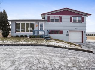2507 Cruz Dr, Rapid City, SD 57702