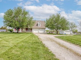 30600 E County Line Rd, Pleasant Hill, MO 64080