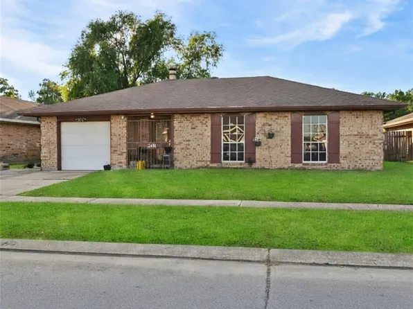 2416 W Pearl Dr, Marrero, LA 70072