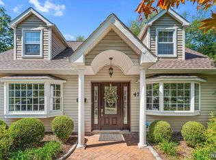 47 Manor Rd, Livingston, NJ 07039