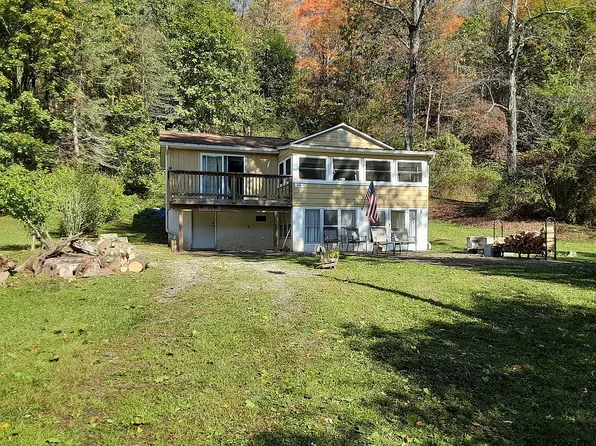 230 Walnut Beach Rd, Everett, PA 15537