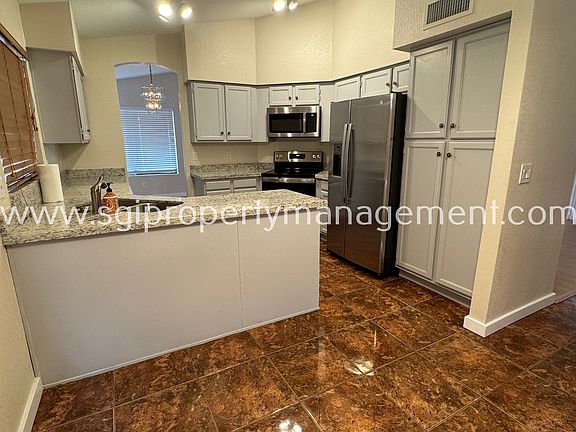 3rd image of 11029 W Crimson Ln
