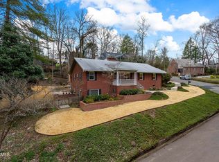 4015 SW Hiawatha Dr, Knoxville, TN 37919