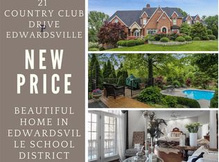 21 Country Club Dr, Edwardsville, IL