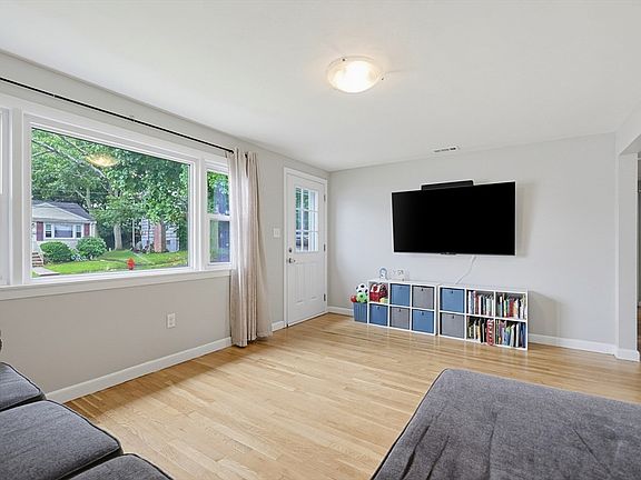 5th image of 7 Haskell Pl