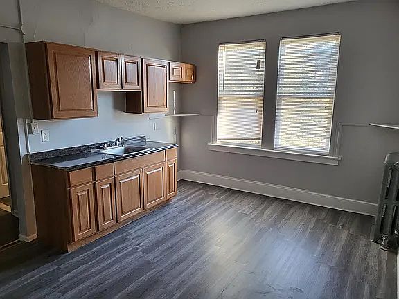 1st image of 821-823 Capitol Ave #3E