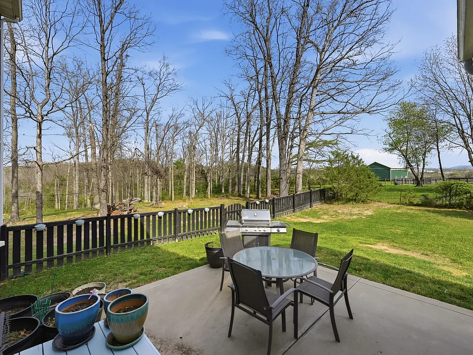 115 Reliance Woods Dr