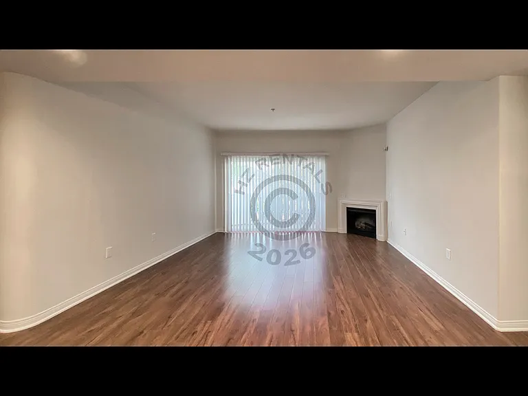 12140 Moorpark St #108 — Photo 7