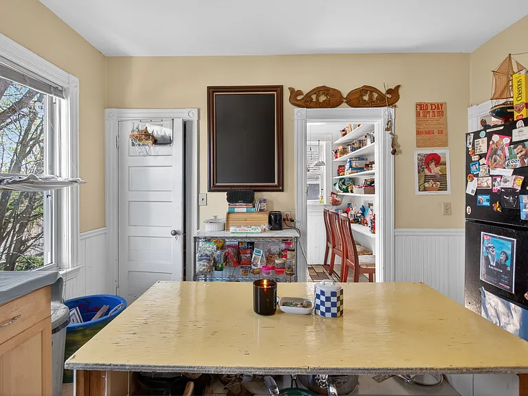 671 Washington St #2 — Photo 16