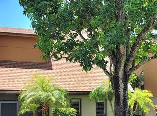 323 Sandtree Dr, Palm Beach Gardens, FL 33403