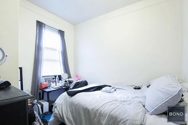 Rented by Bond New York | media 4