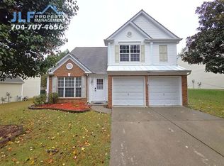 3000 Old Ironside Dr, Charlotte, NC 28213