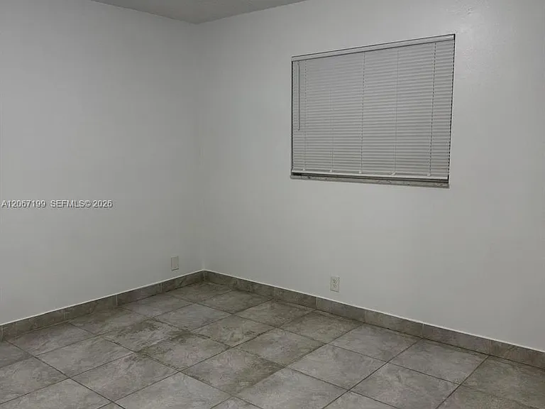 1746 3rd Ave N #3 — Photo 5