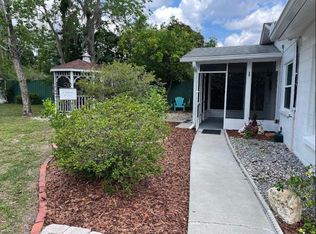 27 SE 9th St, Gainesville, FL 32601