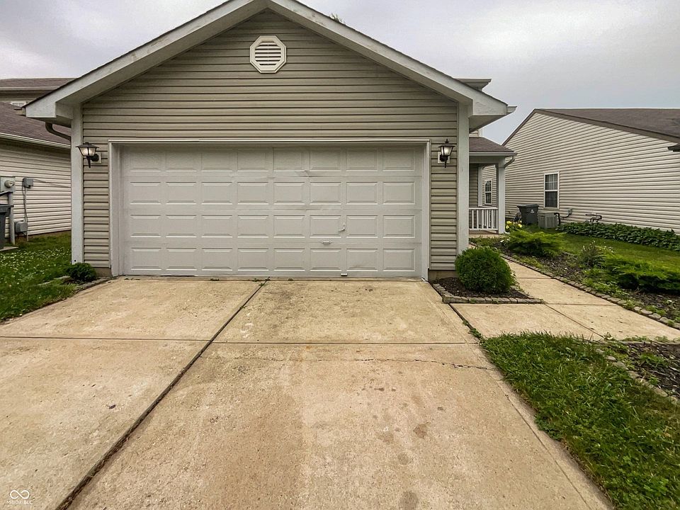 1st image of 15290 Fawn Meadow Dr