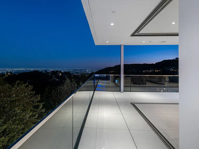 7080 W Mulholland Dr — Photo 13
