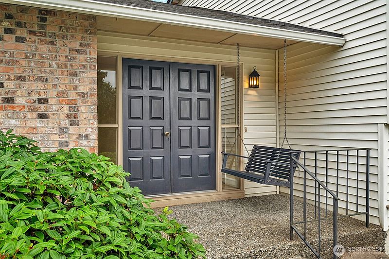 2nd image of 15307 SE 43rd Place