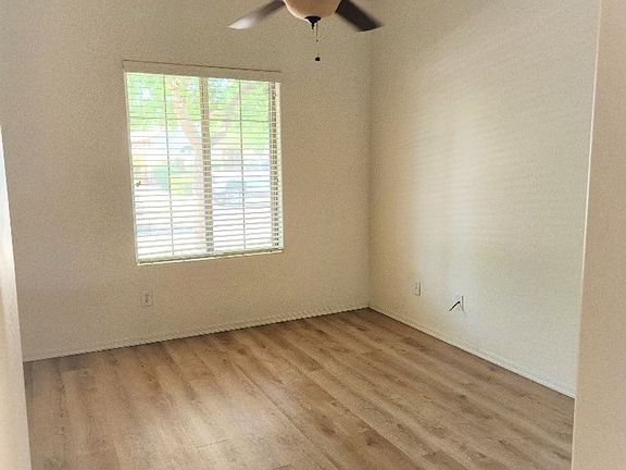 4th image of 18143 W Puget Ave