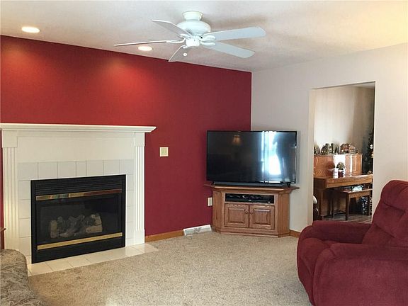 5th image of 8900 Honeysuckle Dr