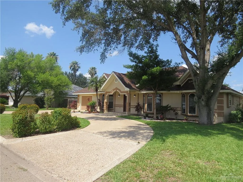 4 bed, 3.0 bath, 2850 sqft, $2,100 — Photo 3