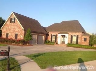 17 Cambridge Cir, Houma, LA 70364