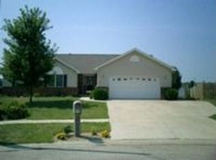 3017 Summerwood Dr, Springfield, IL 62712