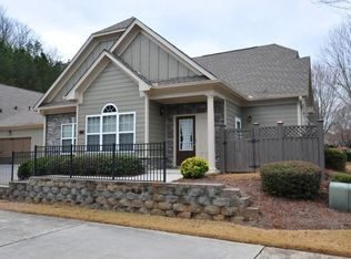 127 Glens Dr, Woodstock, GA