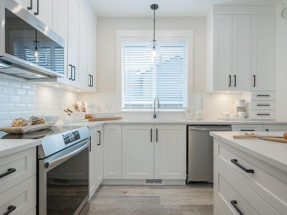 4th image of 6211 Chilliwack River Rd #98