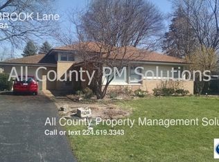 408 Brook Ln, Glenview, IL 60025