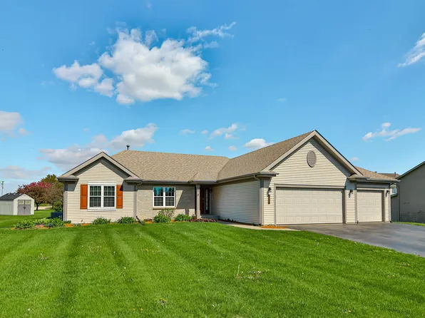 4795 Squaw Valley Dr, Caledonia, IL 61011