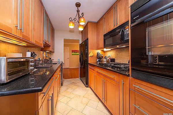 1st image of 209-15 18th Ave APT 3J