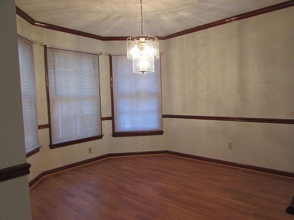 5th image of 4002 Birch Glen Dr