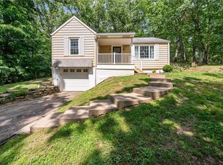 516 Shenango Rd, Beaver Falls, PA 15010