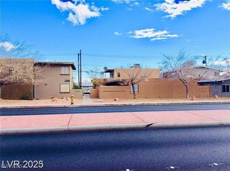 1st image of 1116 N Jones Blvd