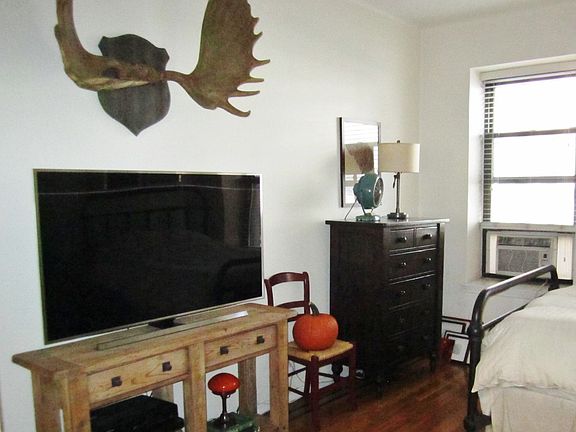 3rd image of 1057 1st Ave APT 5C