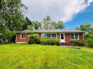 709 Barringer Dr, Blacksburg, VA 24060